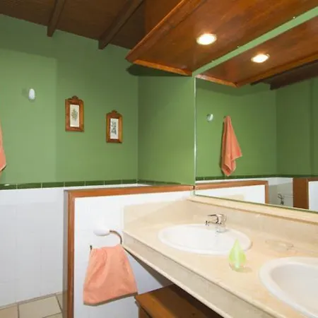 Charming Lanzarote Casa Tingu 3 Bedrooms Heated Private Pool Centre Of Puerto Del Carmen Apartment *