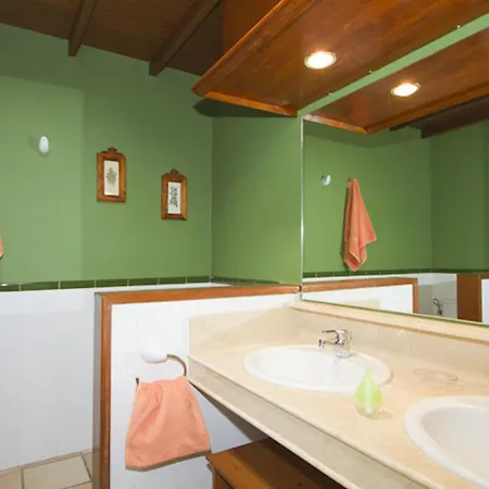Charming Lanzarote Casa Tingu 3 Bedrooms Heated Private Pool Centre Of Puerto Del Carmen Apartment